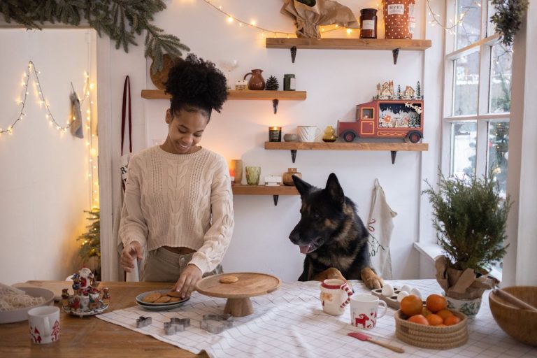  Les races de chien qui aiment être à vos côtés en cuisine